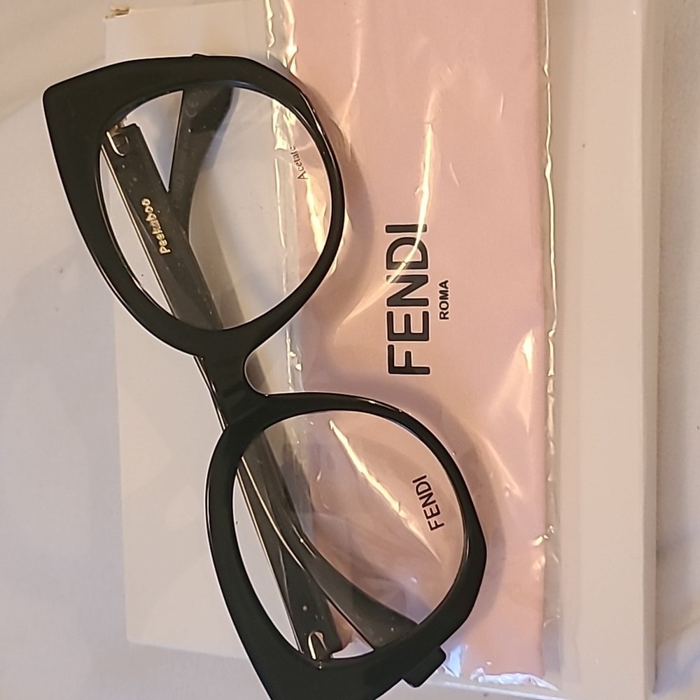 Eyeglasses